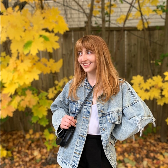 Meet Your Posher! - Picture 2 of 3